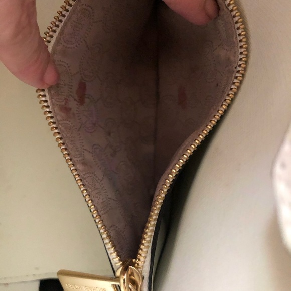 Michael Kors Purse - Picture 4 of 8